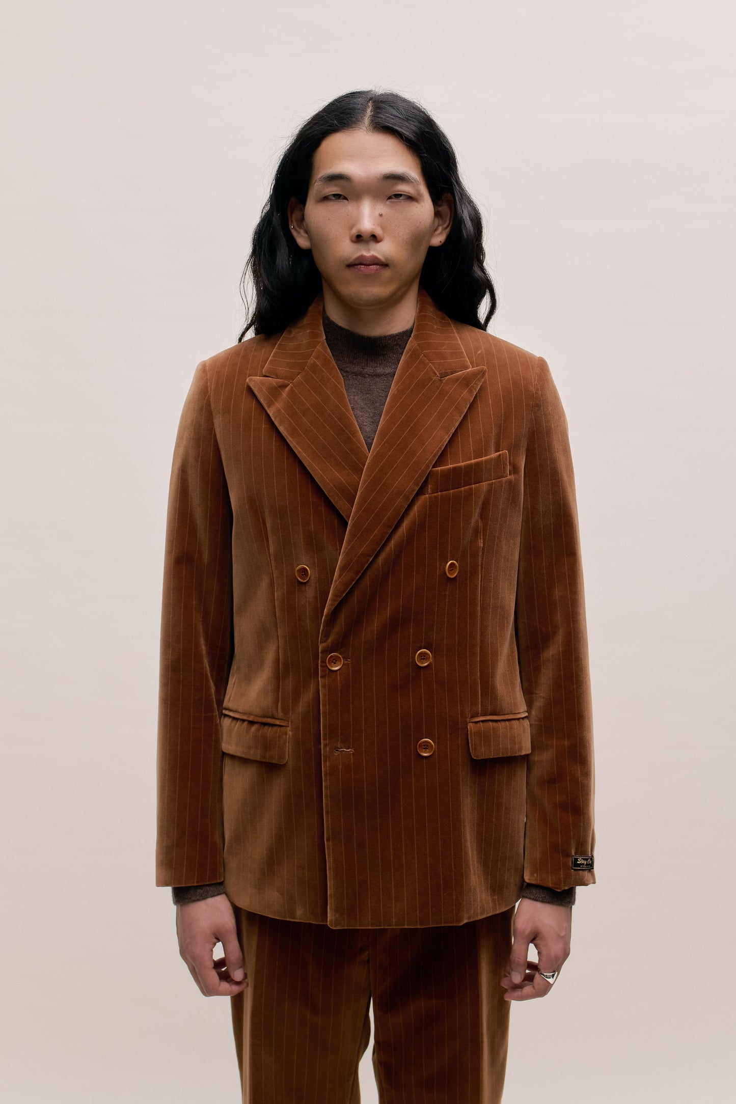 DOUBLE-BREASTED PEAK BLAZER