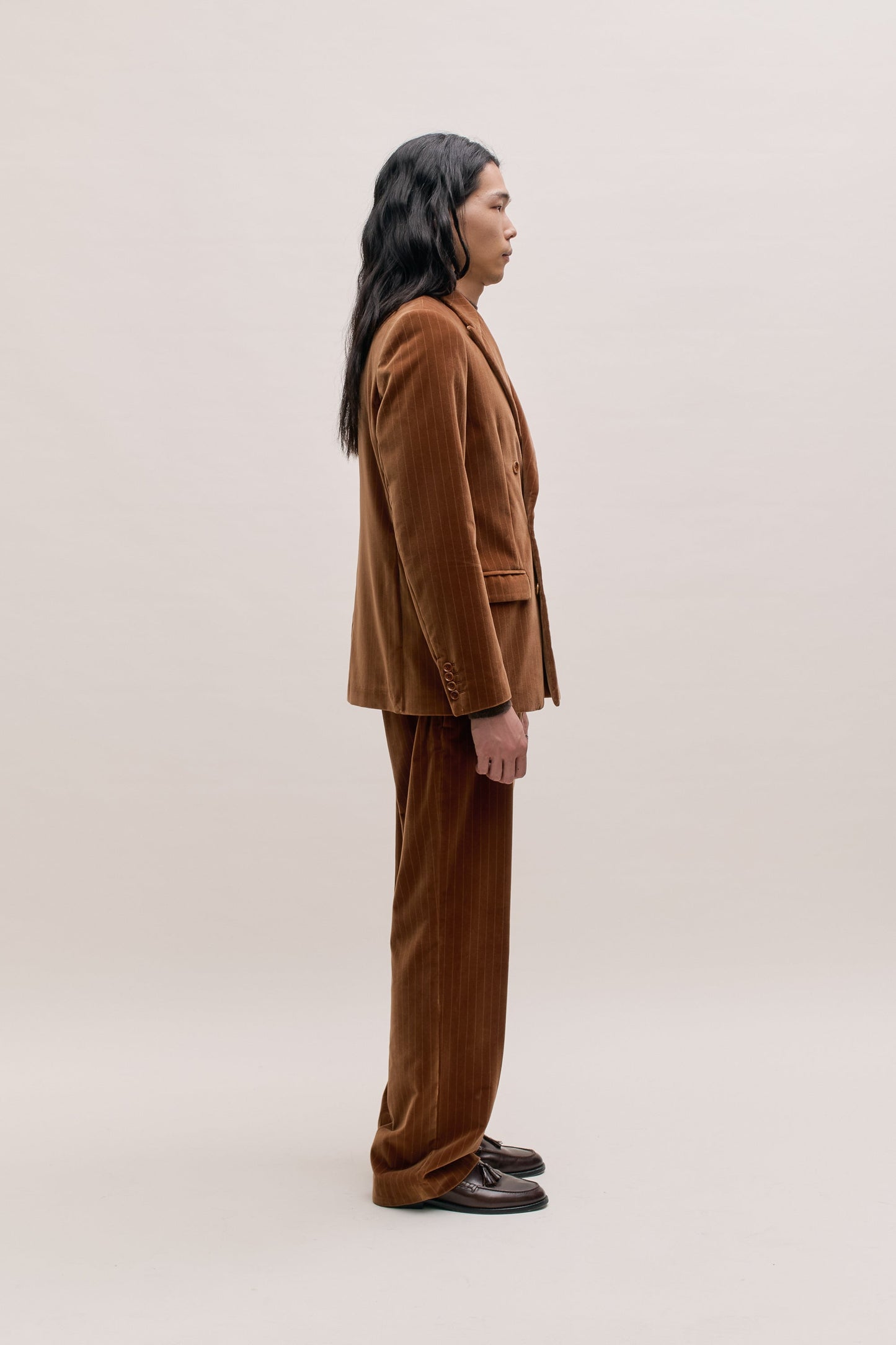 DOUBLE-BREASTED PEAK BLAZER
