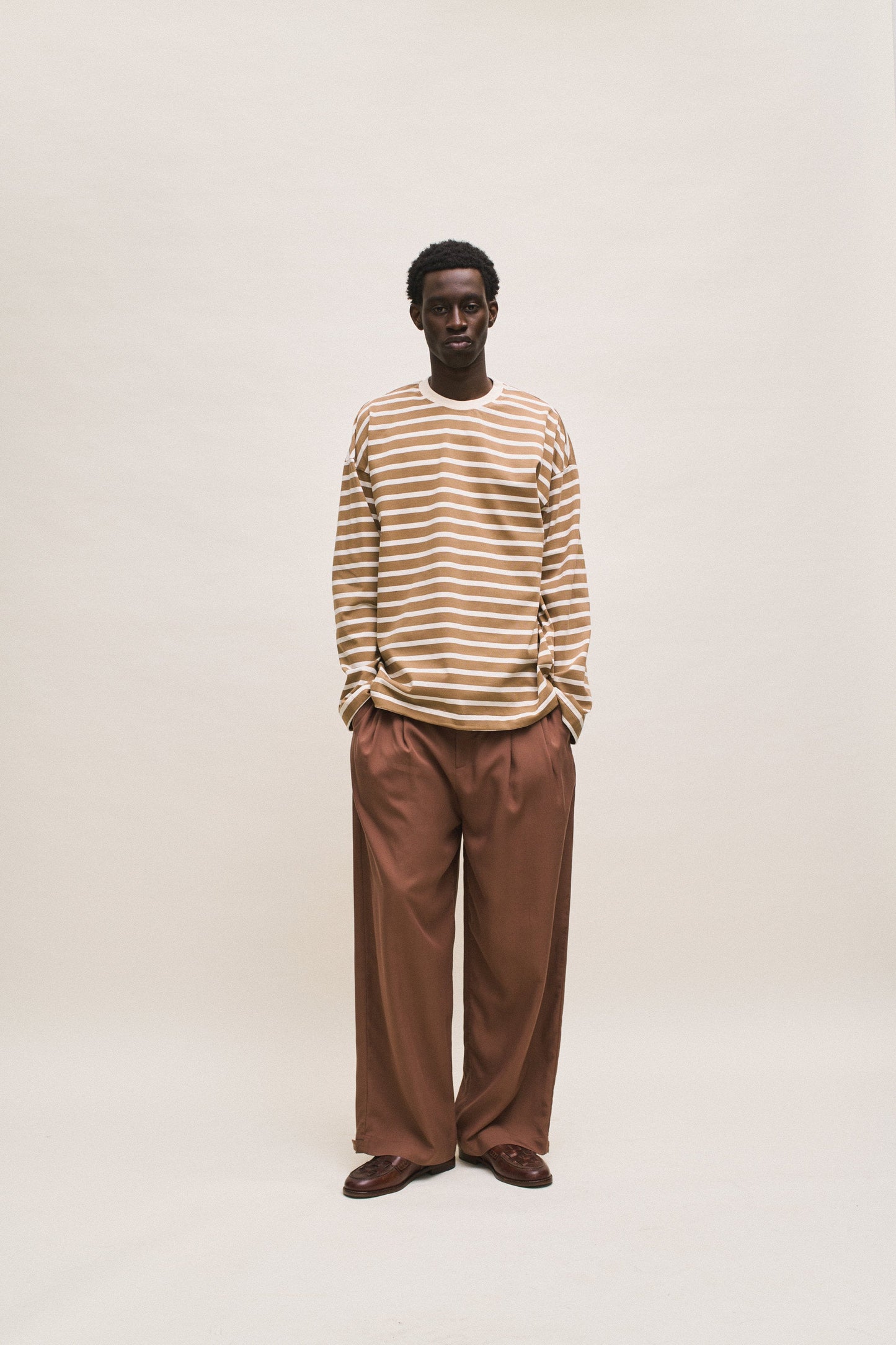 FLEXIBLE WIDE TROUSERS