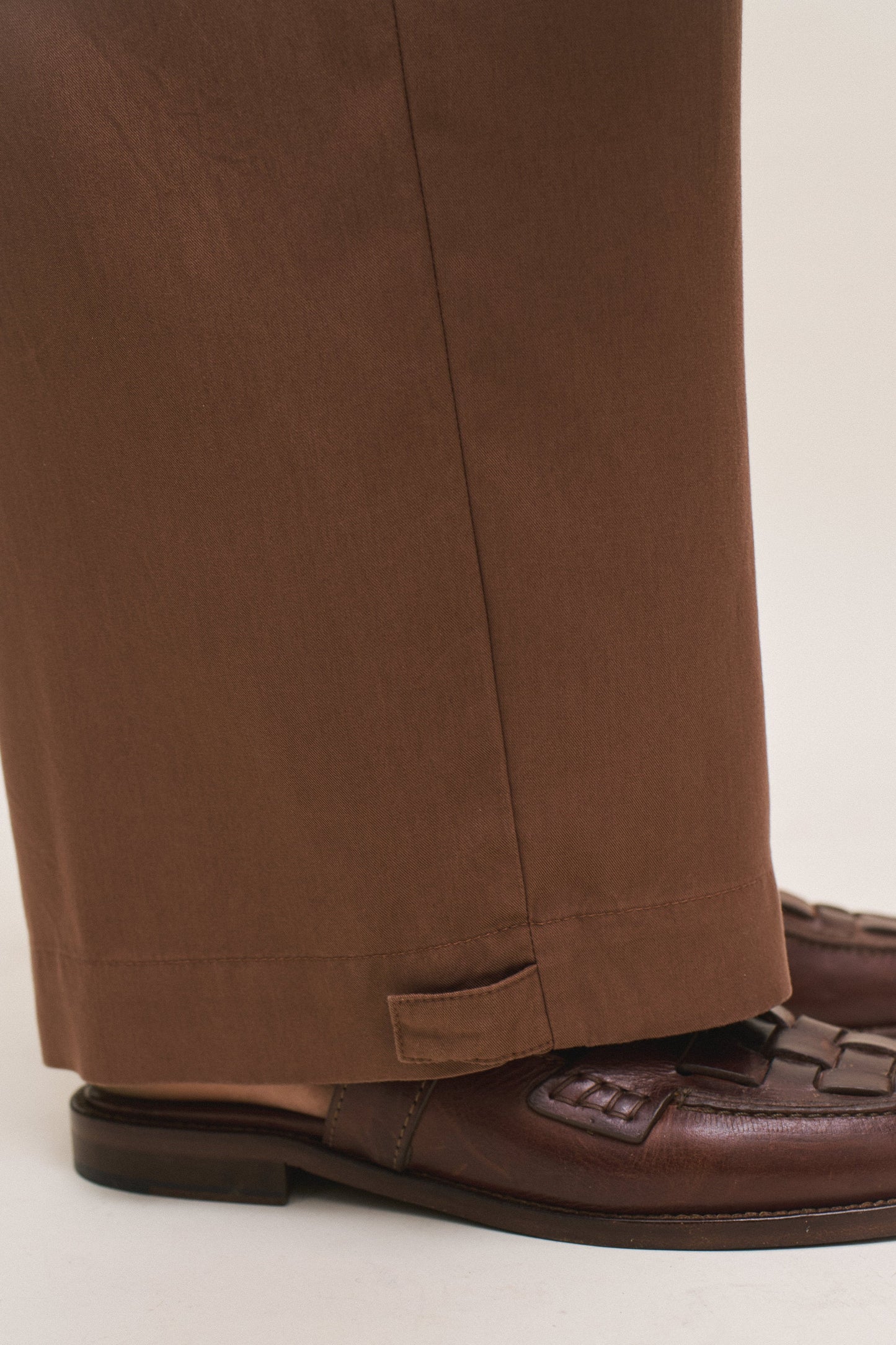 FLEXIBLE WIDE TROUSERS