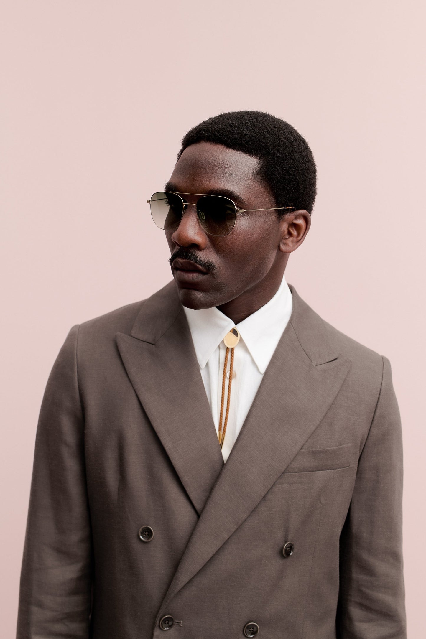 DOUBLE BREASTED PEAK BLAZER